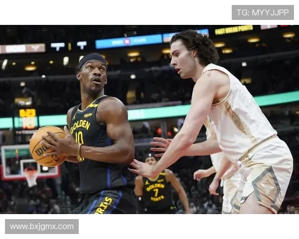 米德尔顿篮下一瞬灵光想方设法制造对手进攻犯规成关键比赛转折