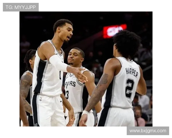 文班亚马开季前三战狂砍100分 打破冰人46年马刺队史纪录